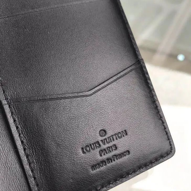Official Brother Sam Bags LV 19T1L0649 0524